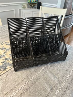 Large Black Metal Mesh 6-Compartment Desk Organizer